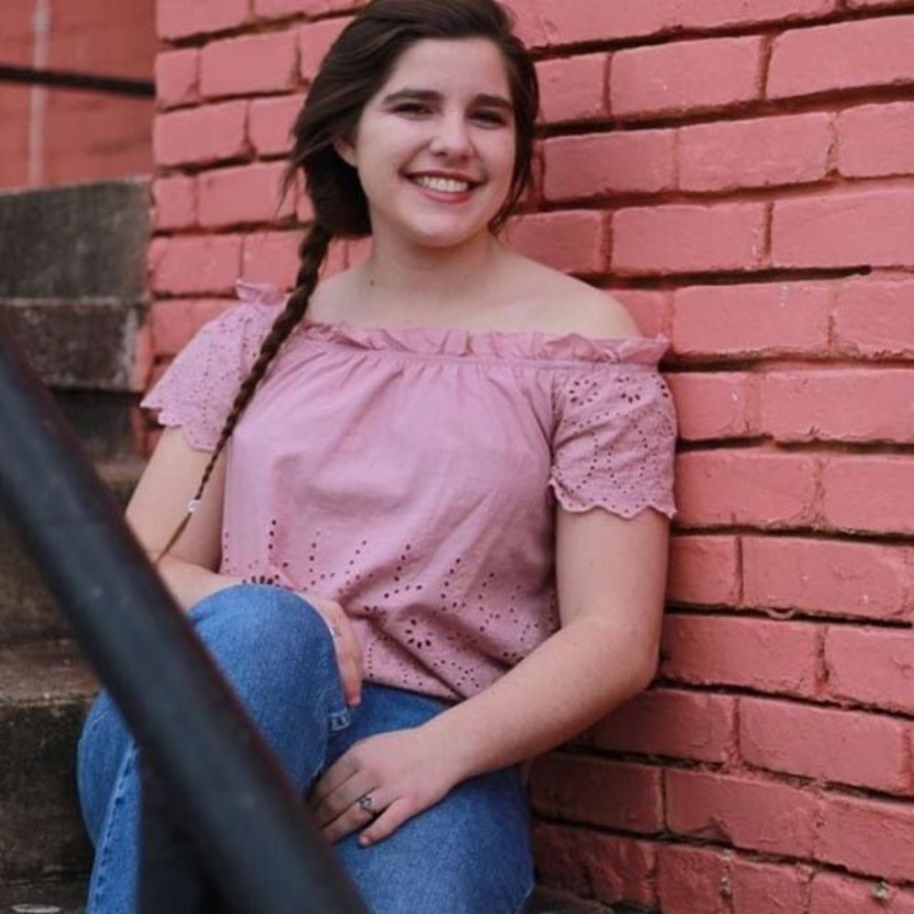 Meet your Posher, Julia